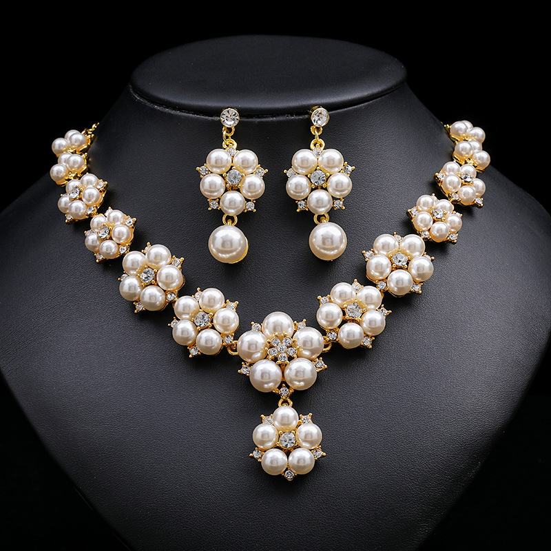 Pearl necklace earrings two-piece set bridal retro high-end design