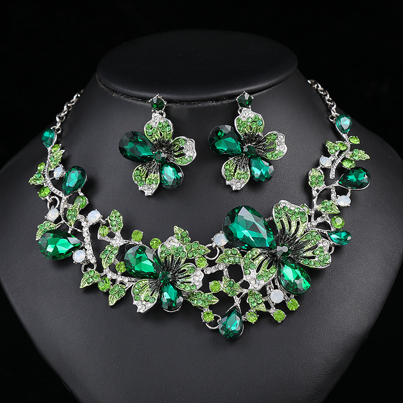 Retro necklace set for women luxury crystal banquet dress accessories clavicle chain-E1